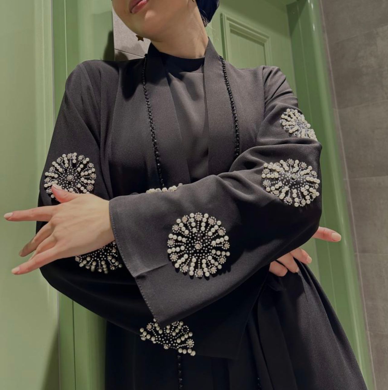 Pearl Printed Elegant Abaya With Belt