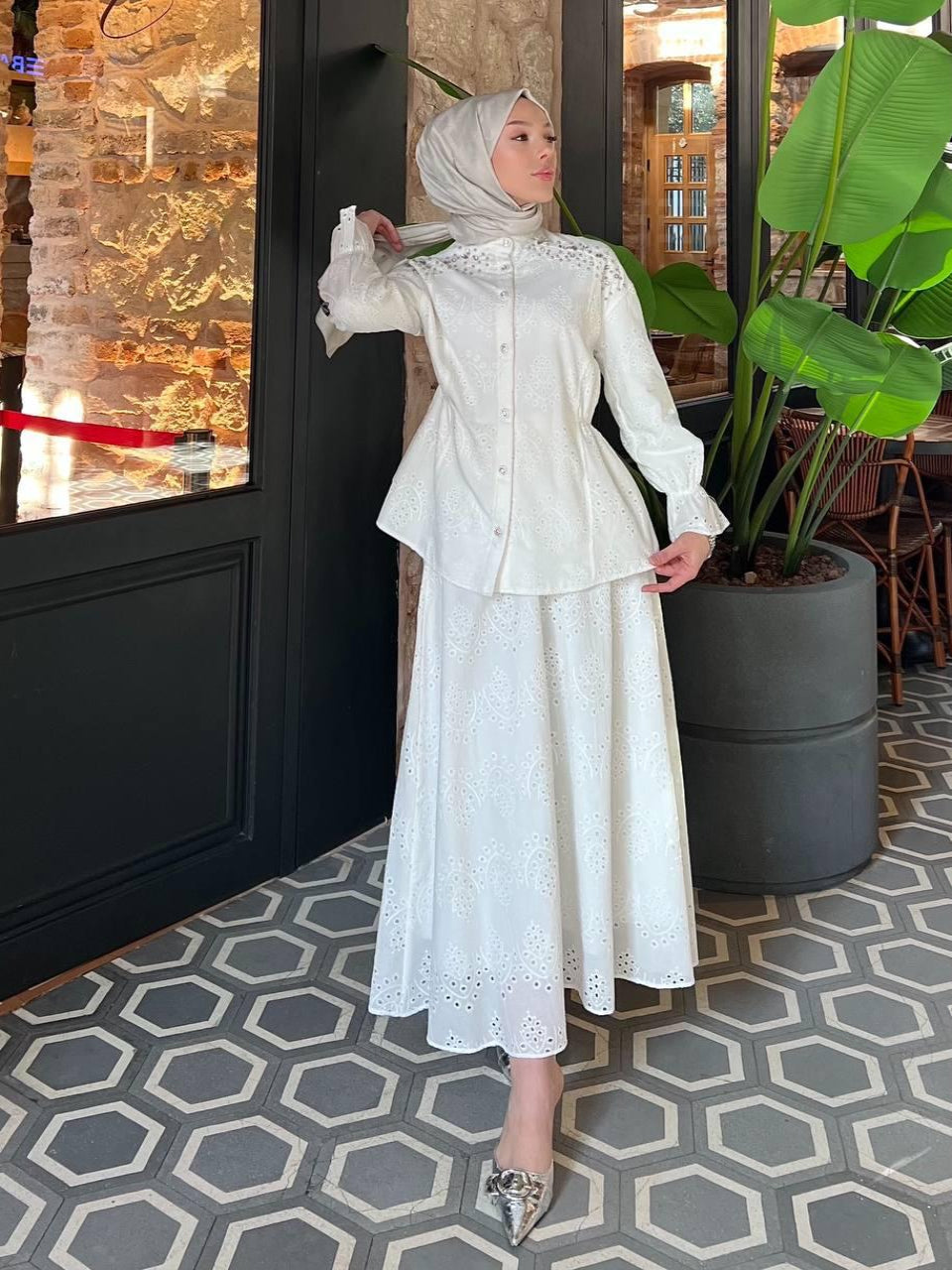 Stylish Ivory Cotton/Linen Shirt