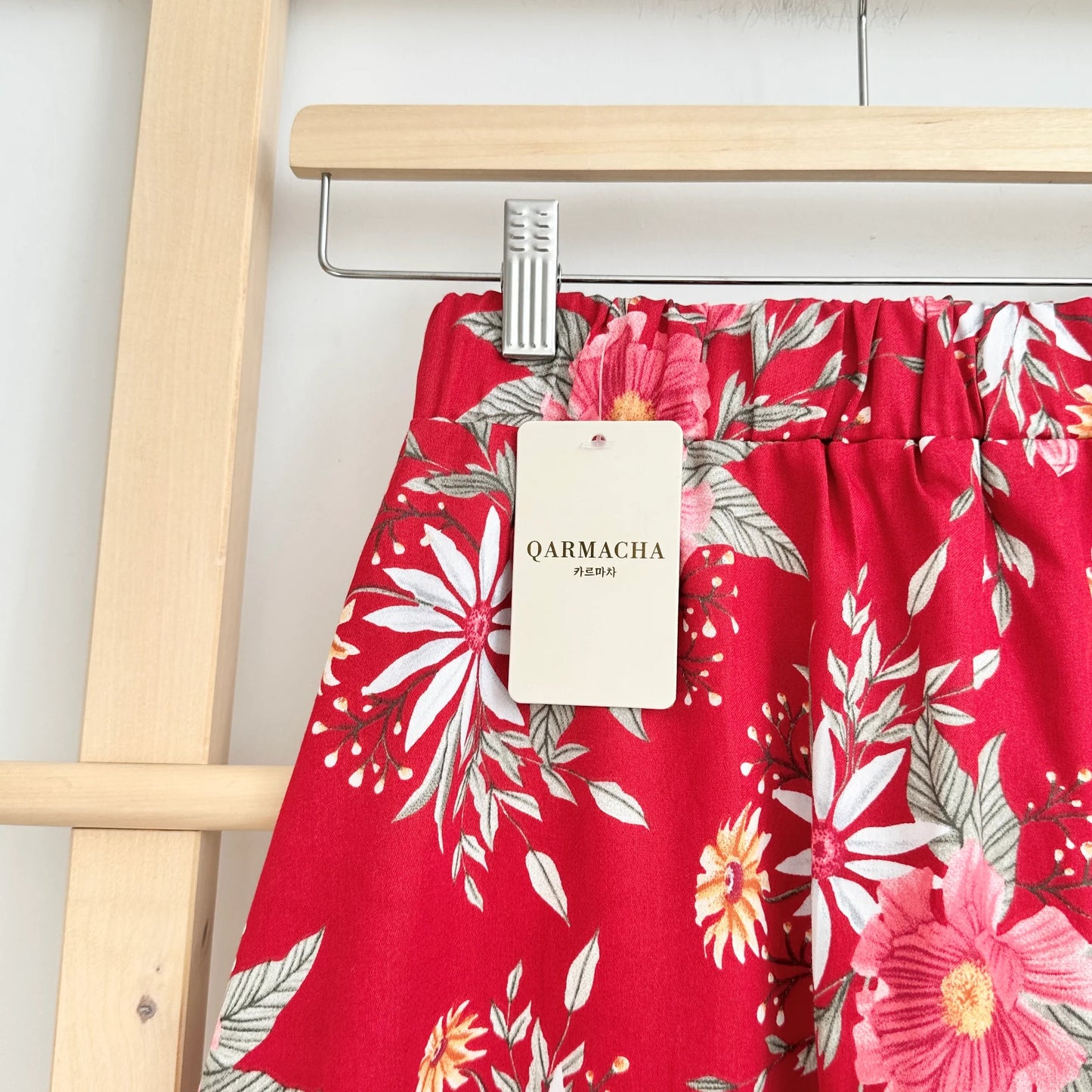 Daisy Patterned Satin Flared Skirt