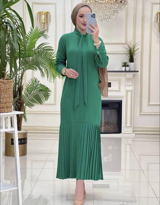 Blossom Collection Chic Green Pleated Skirt Dress