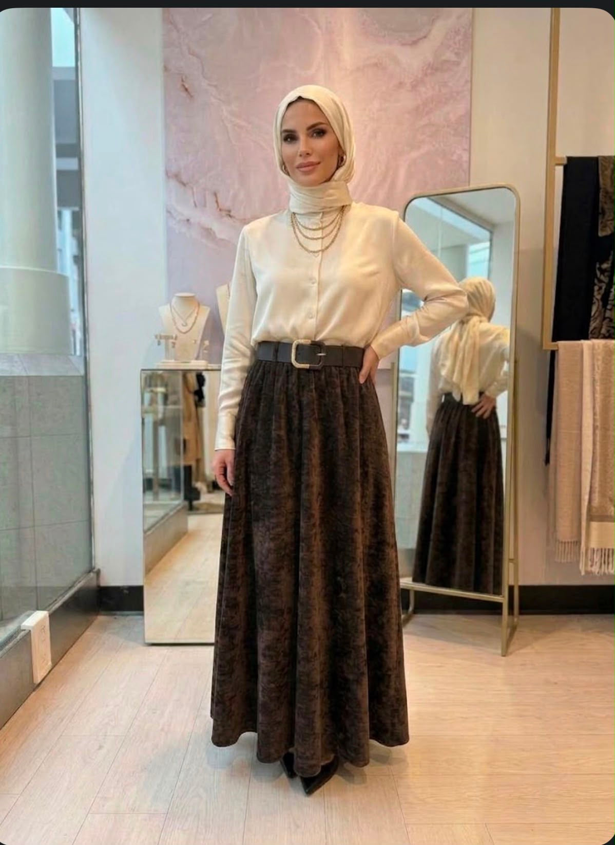 Velvet Skirt with belt