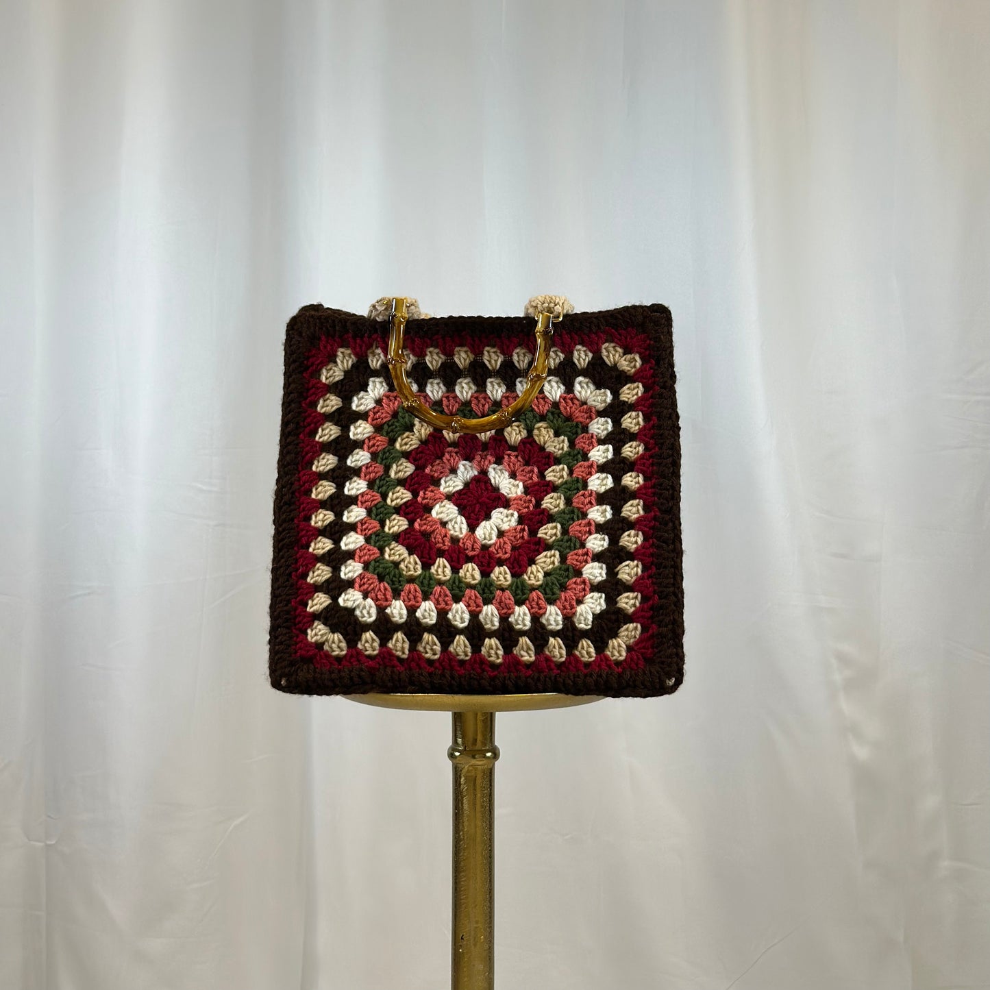 Handmade Crochet Bag: Colorful Yarn, Durable Gift