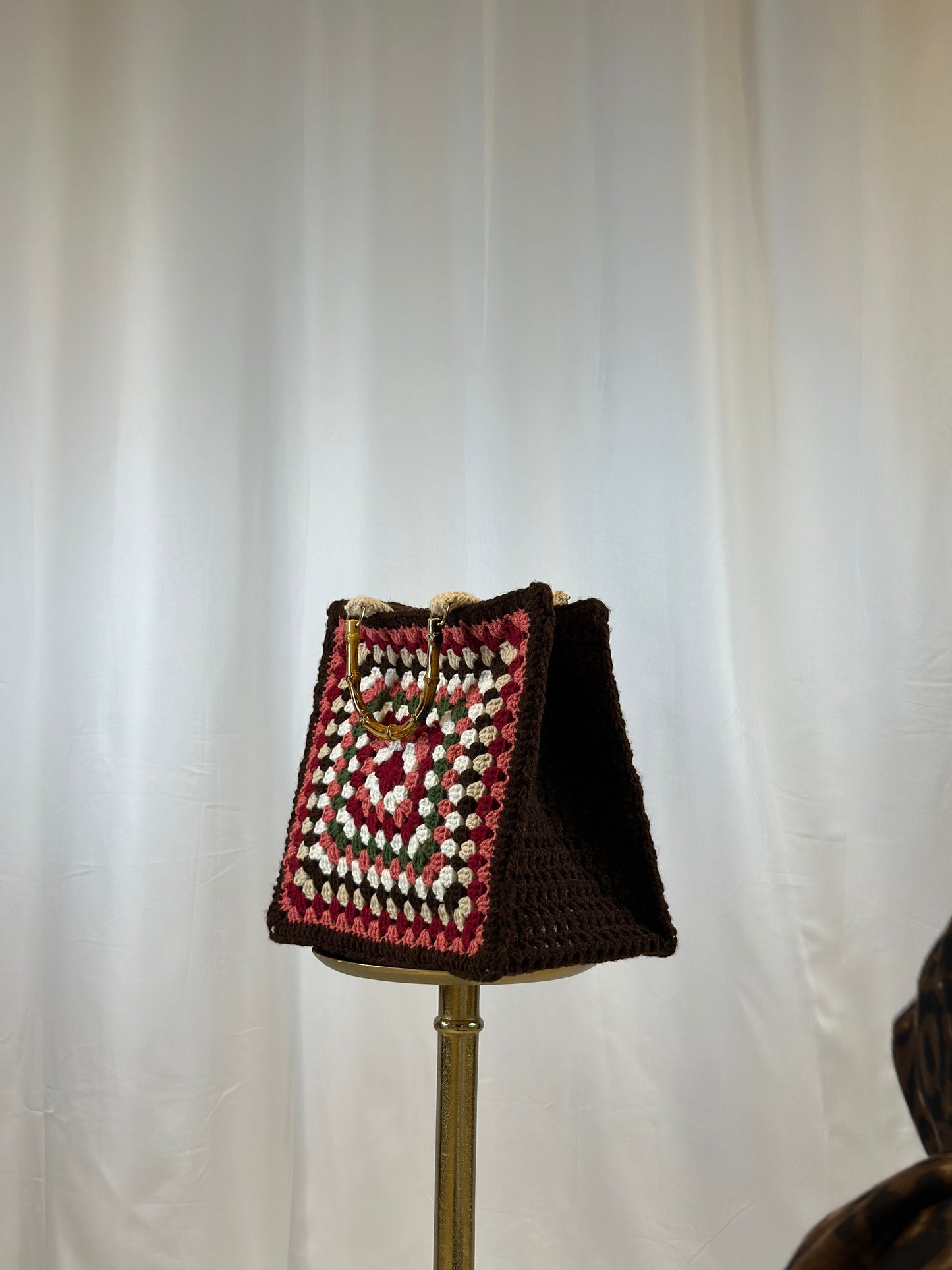 Handmade Crochet Bag: Colorful Yarn, Durable Gift