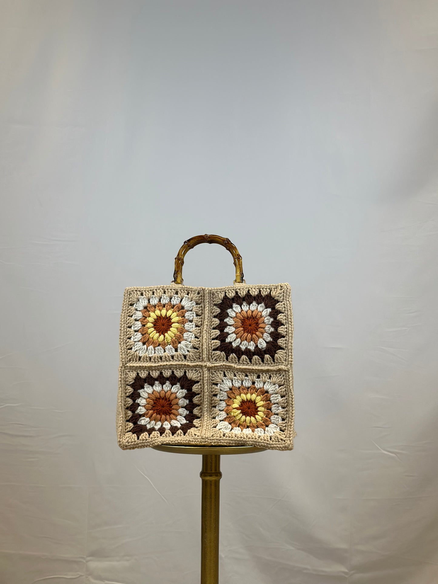 Handmade Crochet Bag: Colorful Yarn, Durable Gift