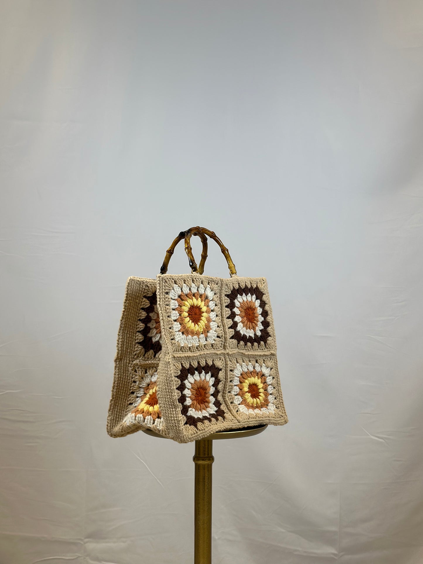 Handmade Crochet Bag: Colorful Yarn, Durable Gift