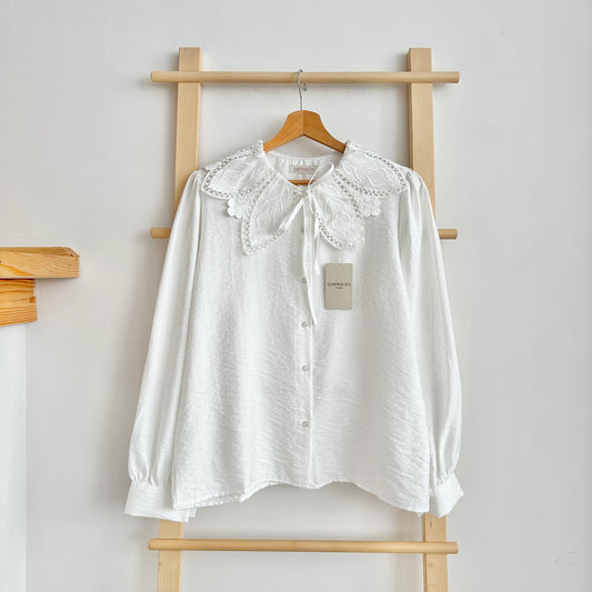 Daisy Neck Linen Shirt