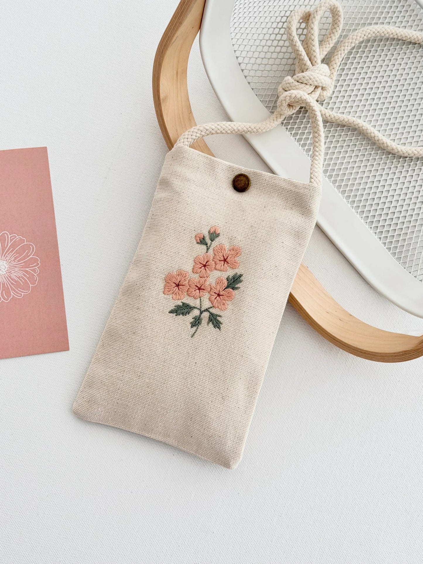 Floral Embroidered Telefon Bag