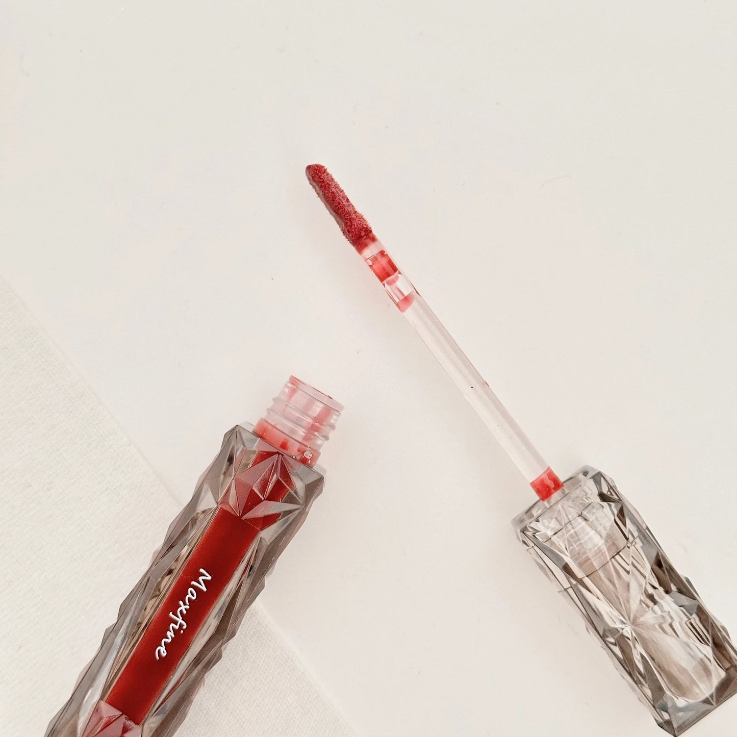 Maxfine Long-Lasting Liquid Lipstick
