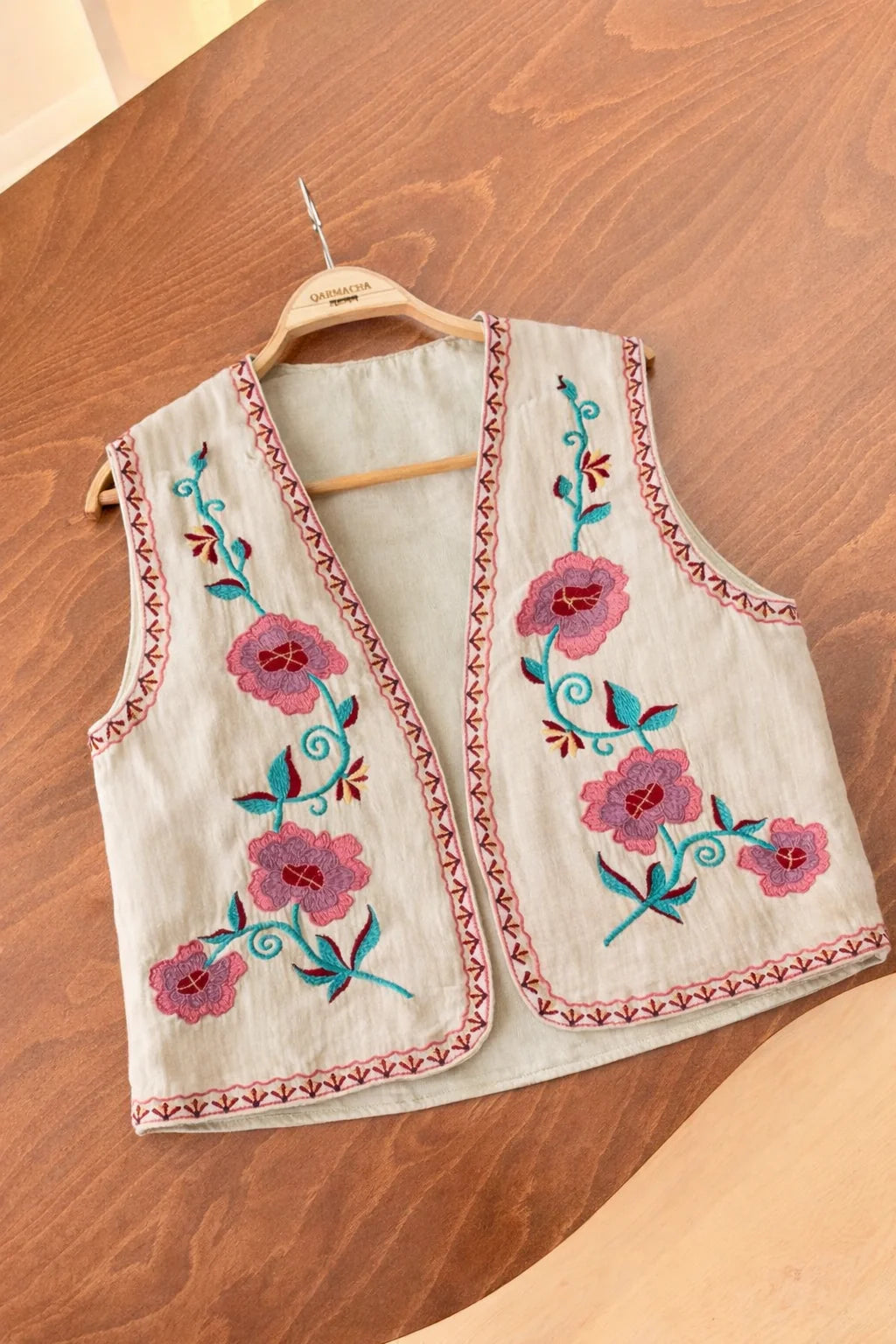 Rose Embroidered Yelek
