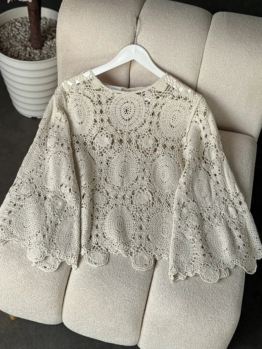 Yuvarlak Patterned Eyelet Blouse