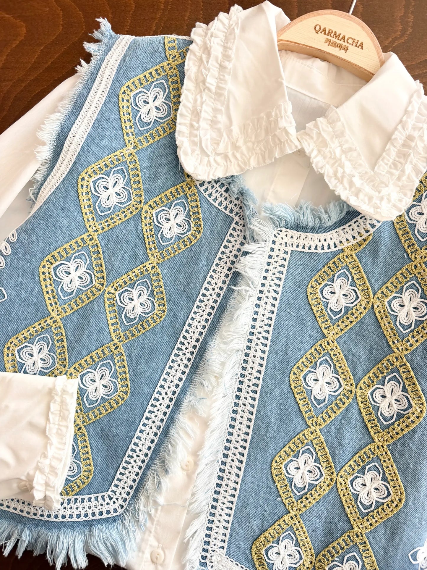 Tasseled Chain Embroidered Denim Yelek