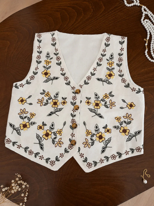 Mini Daisy Embroidered Yelek