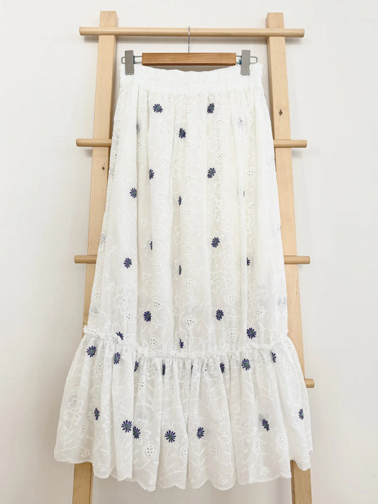 Scalloped Floral Detail Ruffled Skirt
