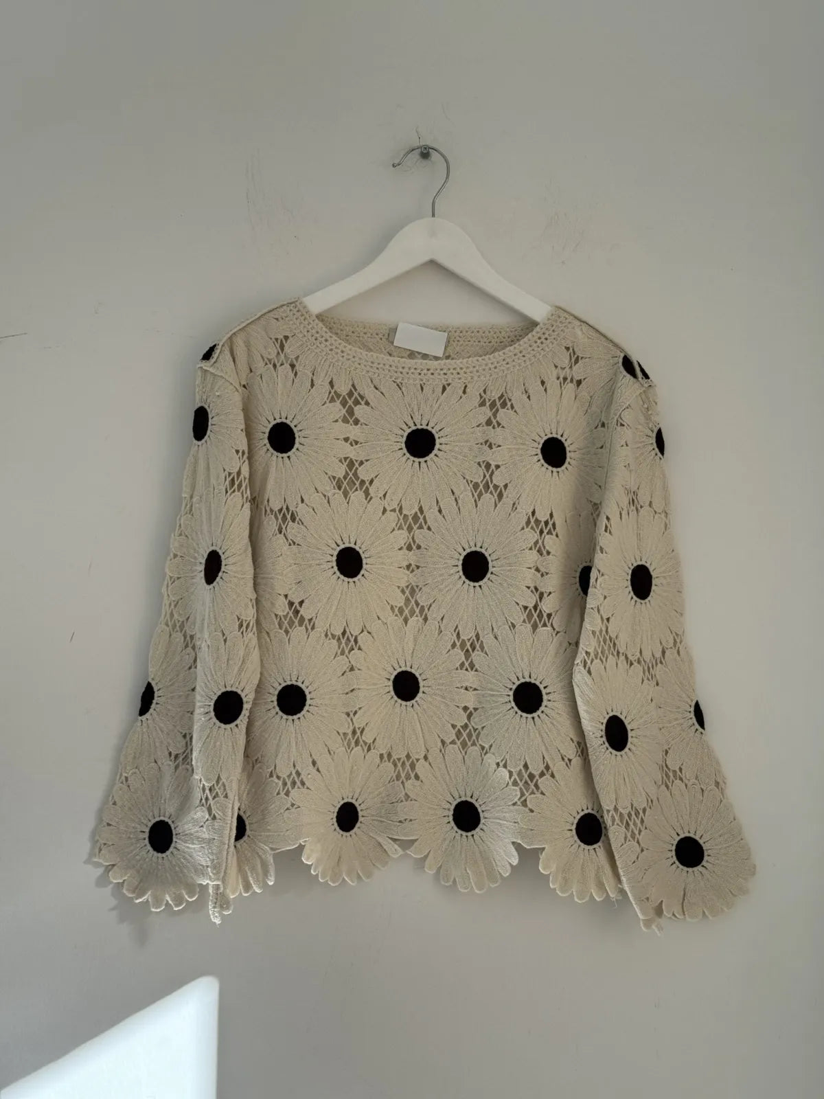 Daisy Patterned Knit Blouse