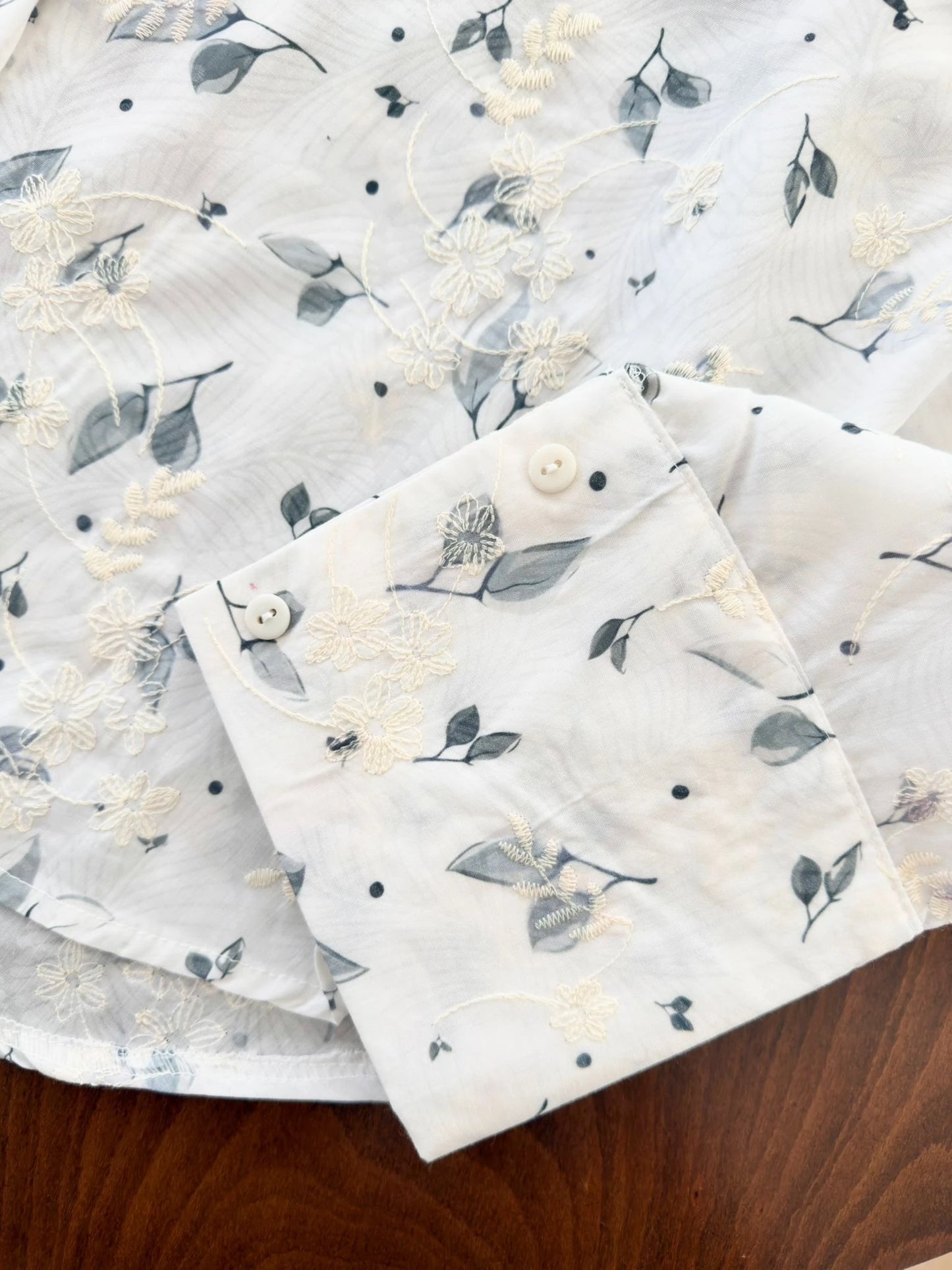 Leaf Desenli̇ Embroidered Tuni̇k Shirt