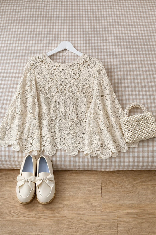 Yuvarlak Patterned Eyelet Blouse