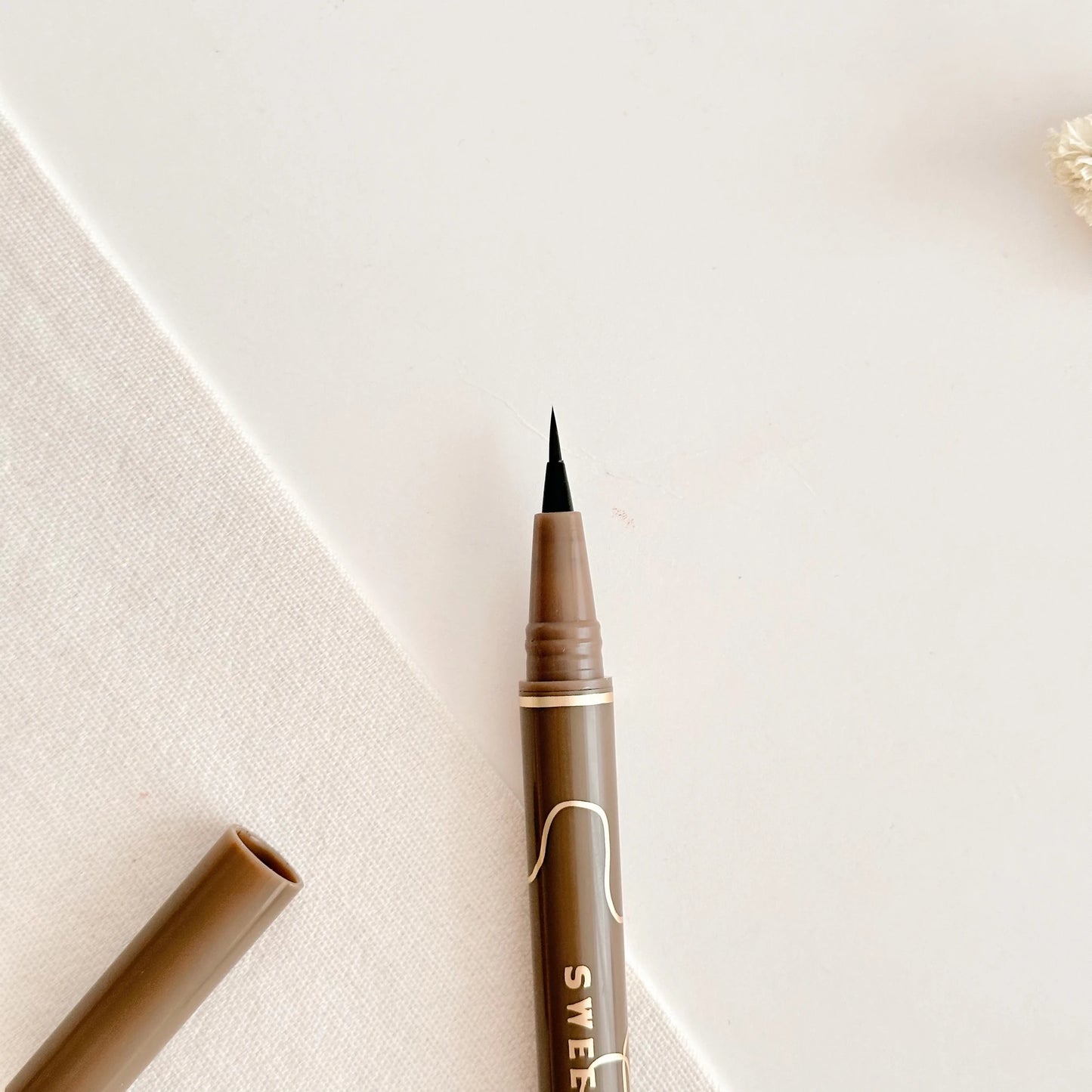 Sweet Mint Su Proof Eyeliner