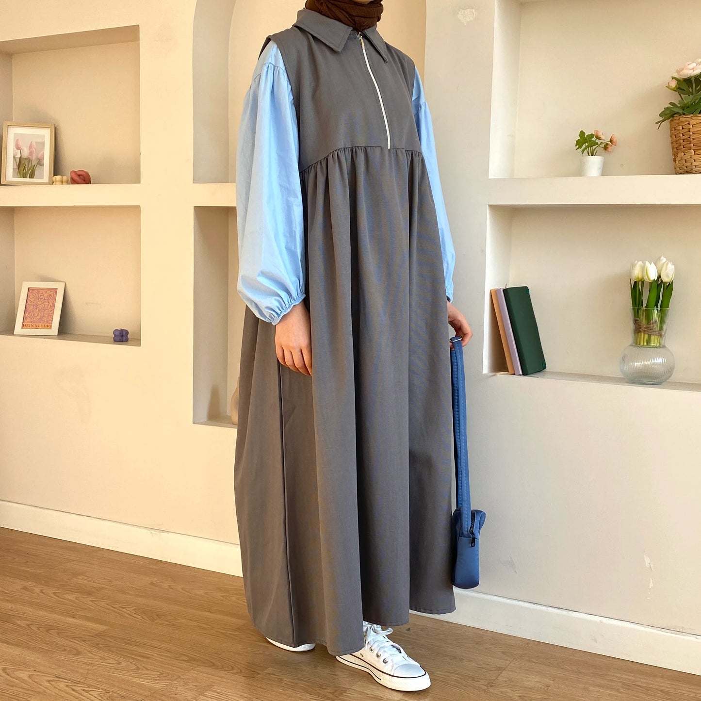 Short Zip Vest