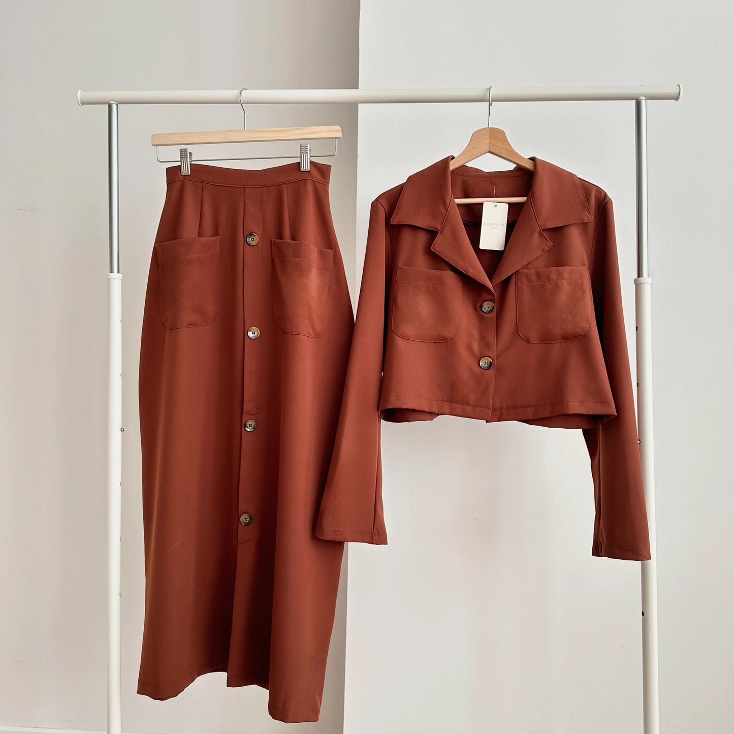2 Pocket Crepe With Jacket Set